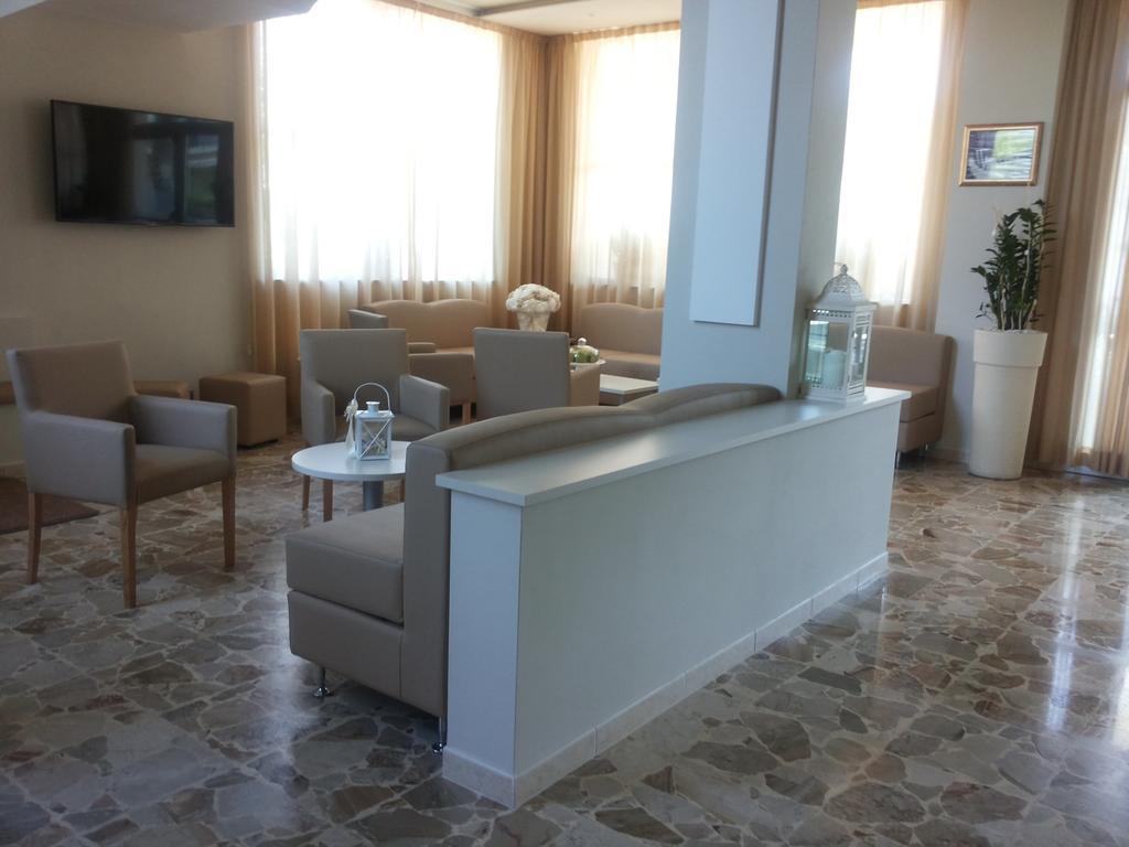 Hotel Sorriso San Mauro Mare 外观 照片