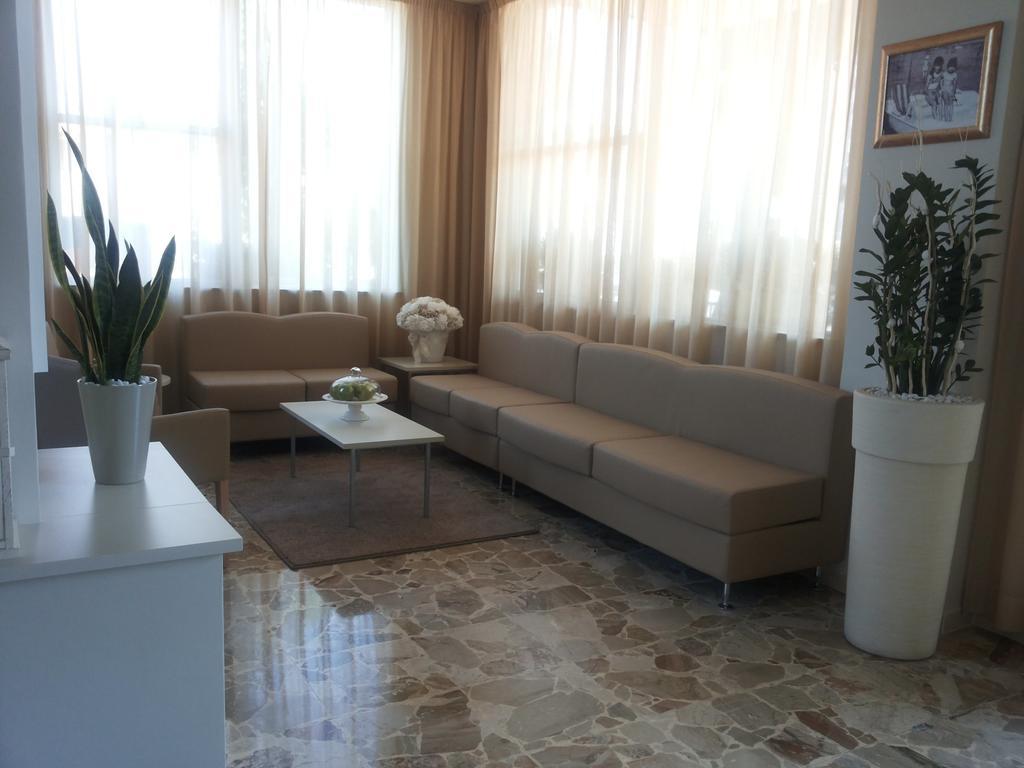Hotel Sorriso San Mauro Mare 外观 照片